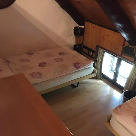 Cà Dal Bosc E Cà Sgrüscia Giumaglio