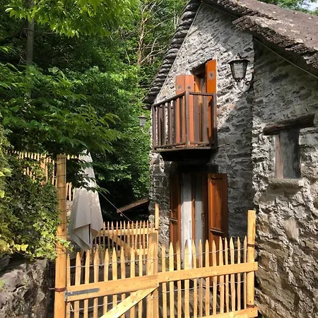 Cà Dal Bosc E Cà Sgrüscia